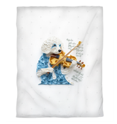 Detailed vine design on luxurious duvet cover.